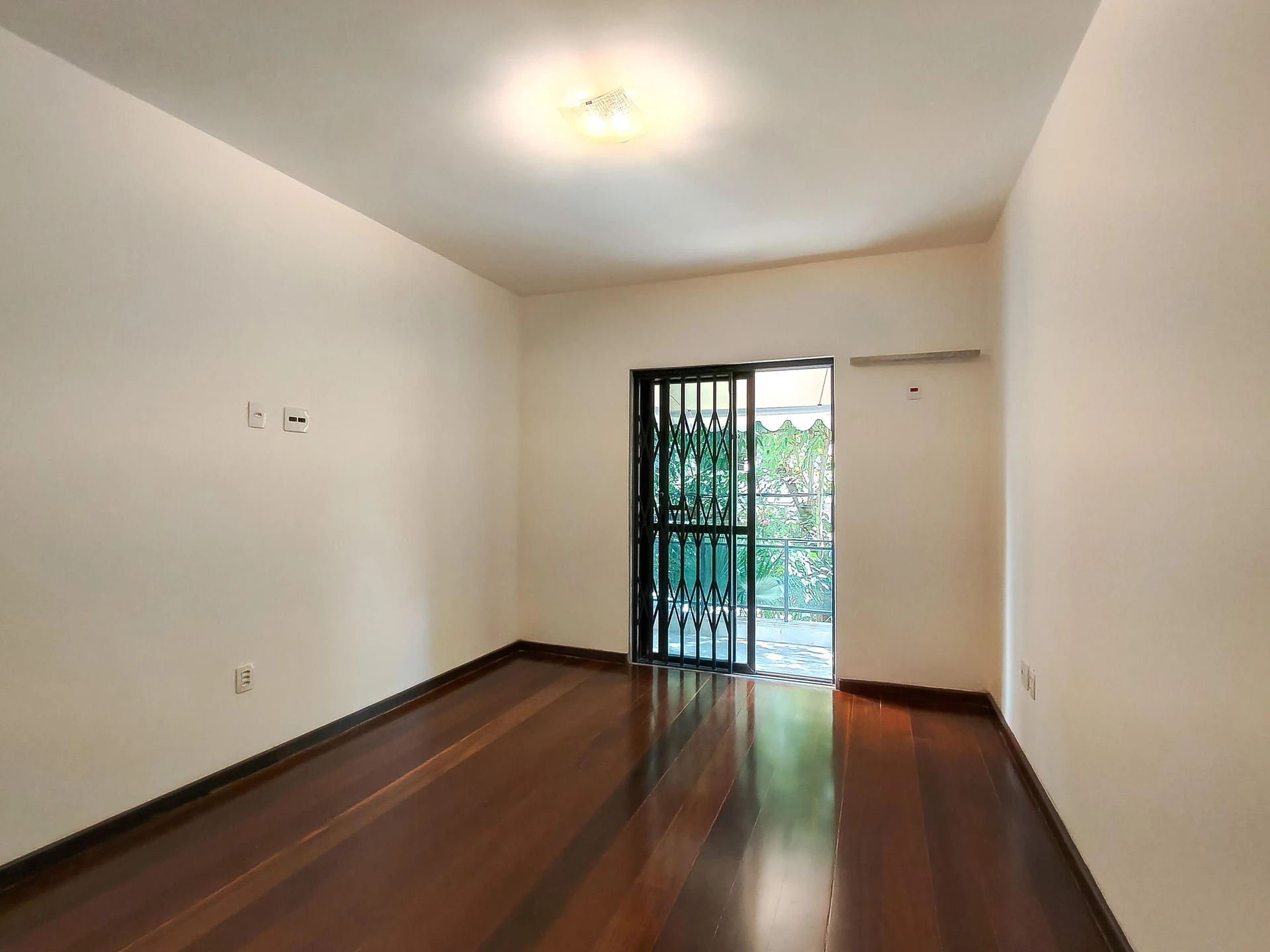 House for rent with 5 bedrooms and 8 bathrooms — photo 20