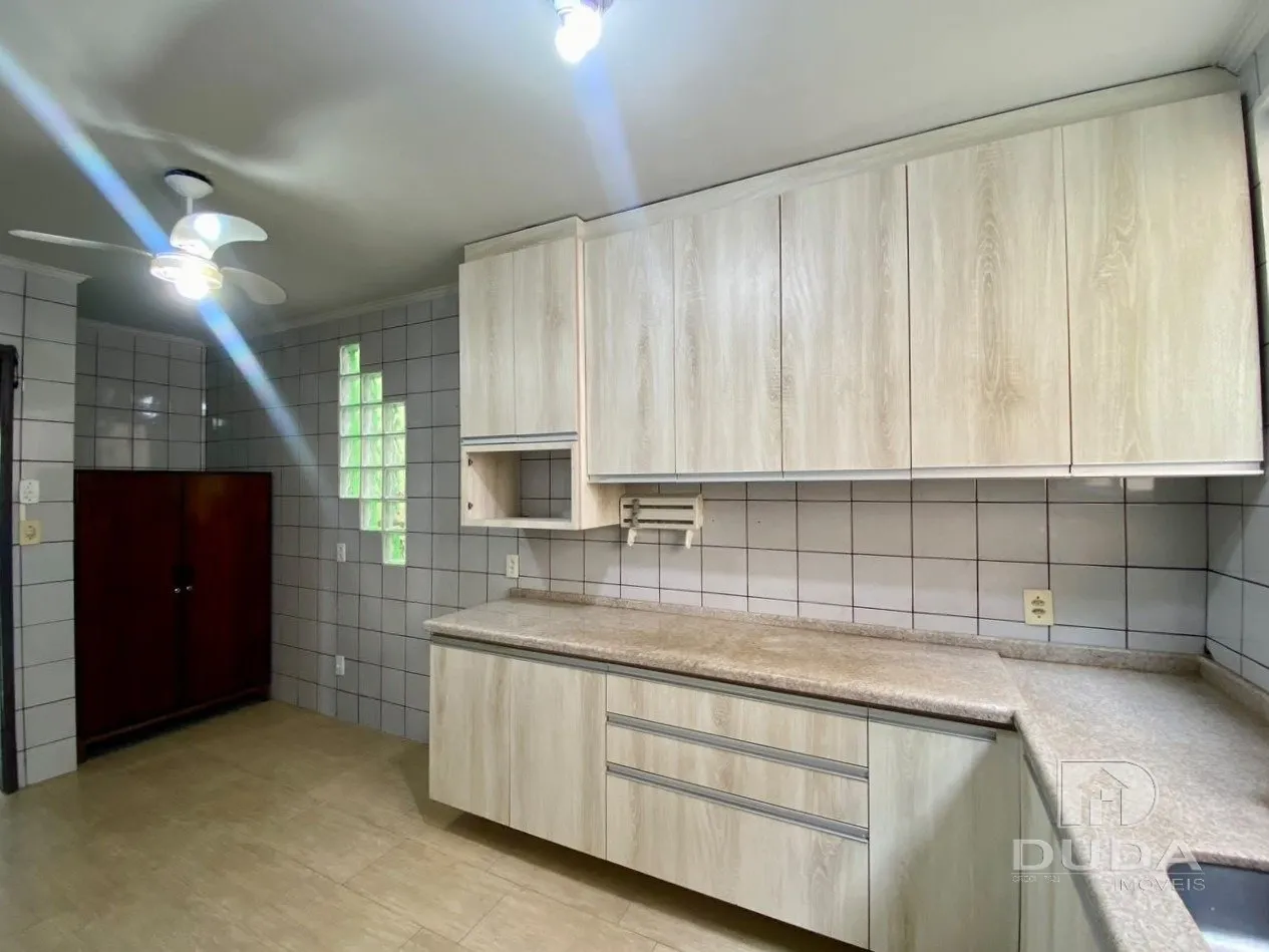 4-bedroom house with a garden in Florianópolis — photo 10