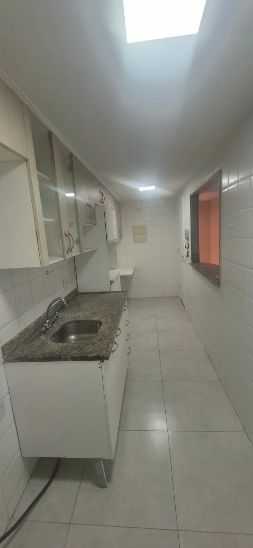 Квартира с одной спальней, в доме есть тренажёрный зал — photo 2