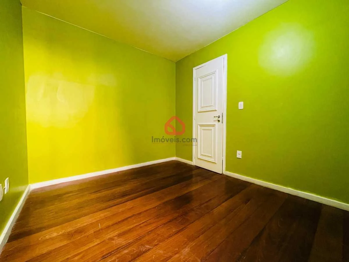 Apartamento sem mobília de 4 quartos com cozinha separada — photo 4