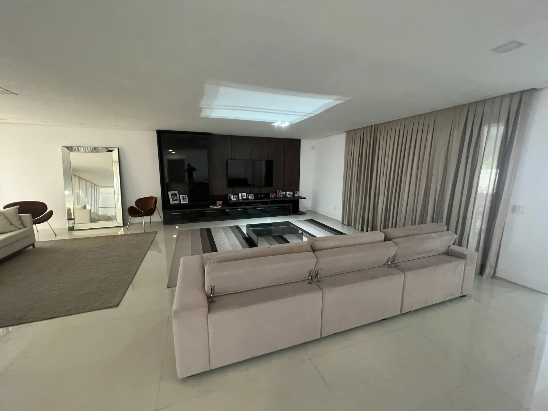 Casa con 4 suites, 6 baños y piscina al aire libre — photo 5