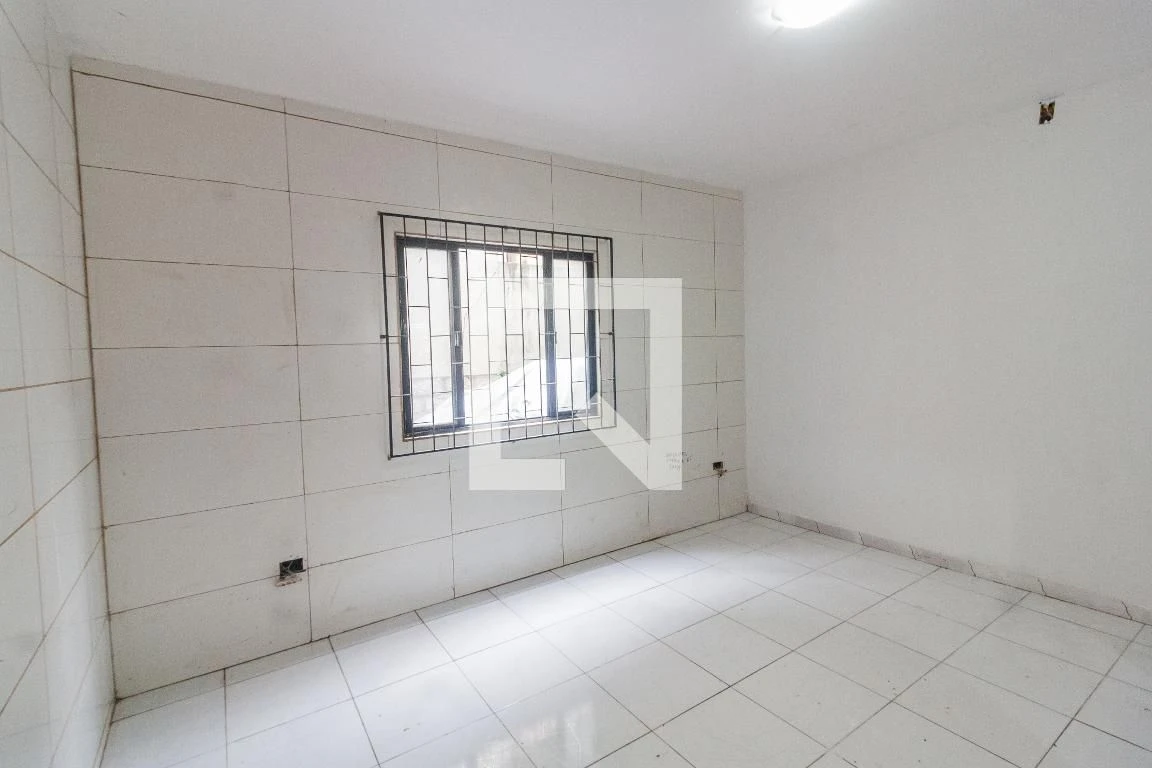 Studio, 70 m² — photo 3