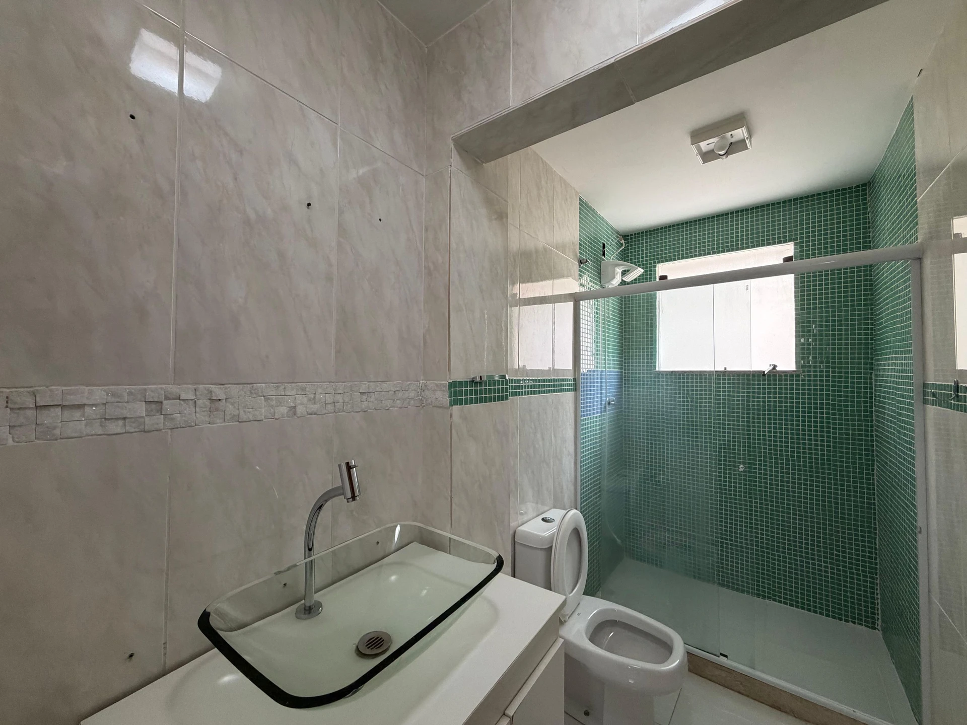 One-bedroom house with a washing machine — photo 18