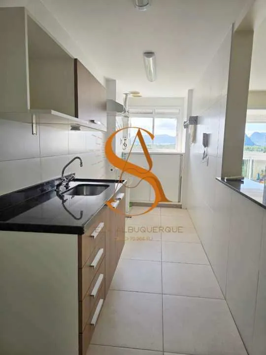 2-bedroom 2-bath apartment with open-plan kitchen — photo 6