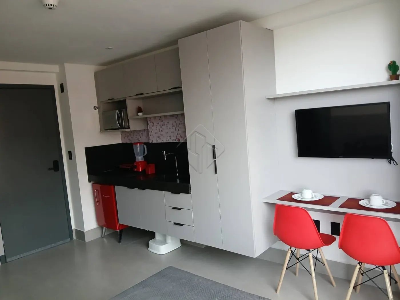 Apartamento mobiliado de 17 m² com 1 quarto e 1 vaga