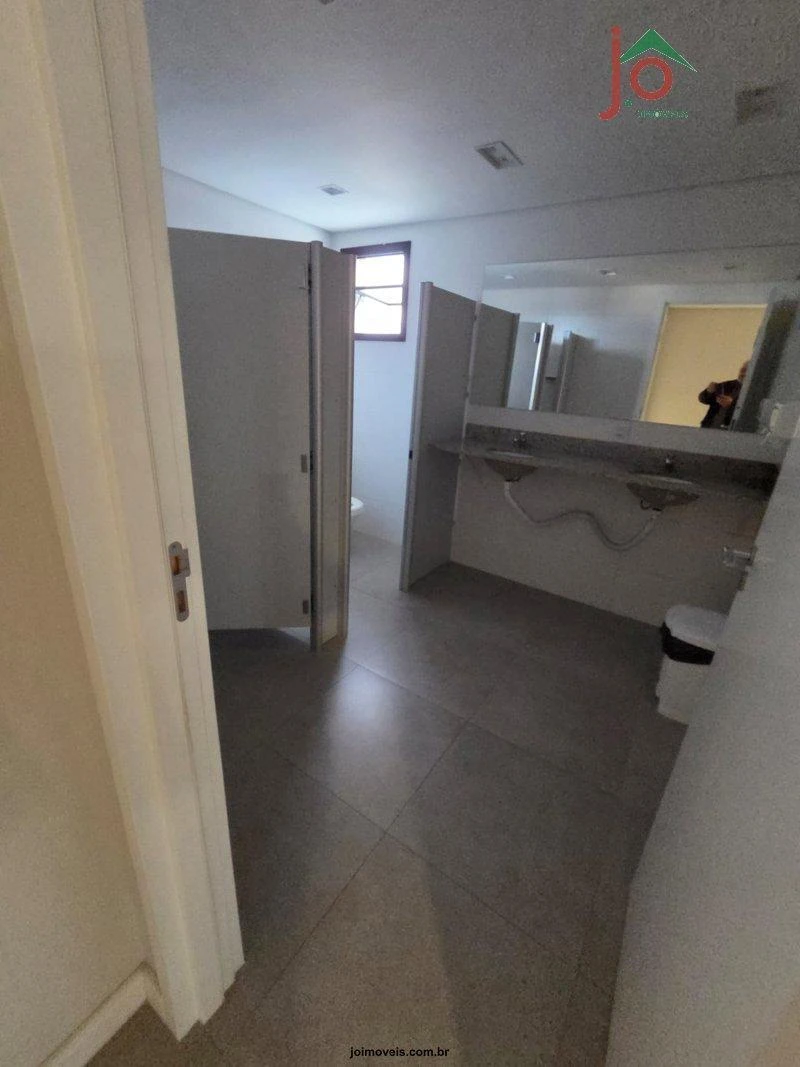 One-bedroom apartment with a washing machine in Curitiba — photo 18