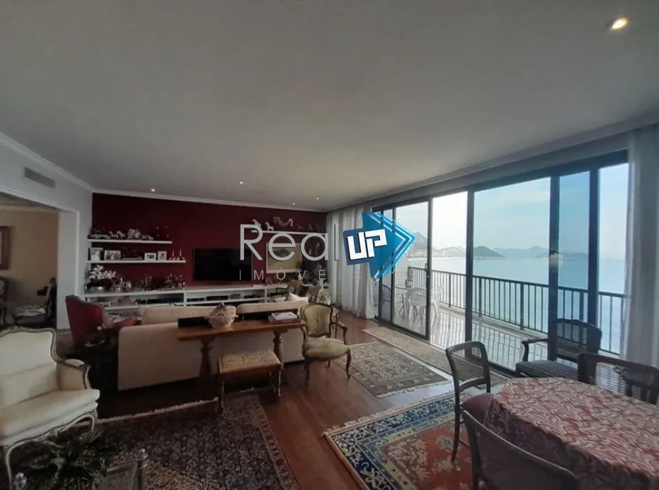 Furnished apartment with 4 bedrooms and an open kitchen — photo 25