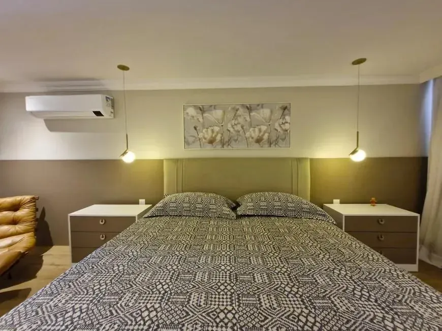 Casa para alugar com 4 quartos e 6 banheiros, 500 m² — photo 17