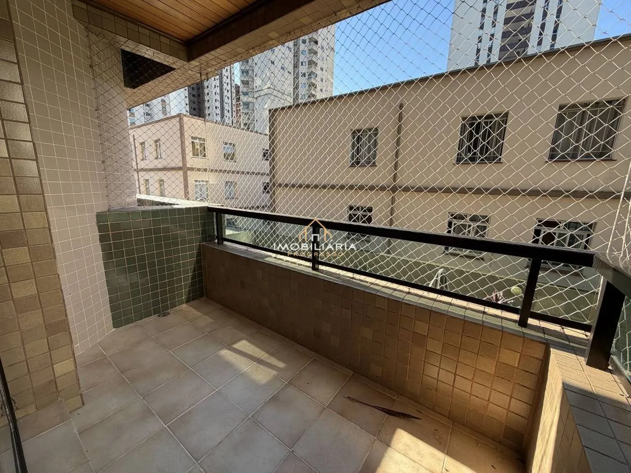 3-bedroom apartment with a home office in Curitiba — photo 28