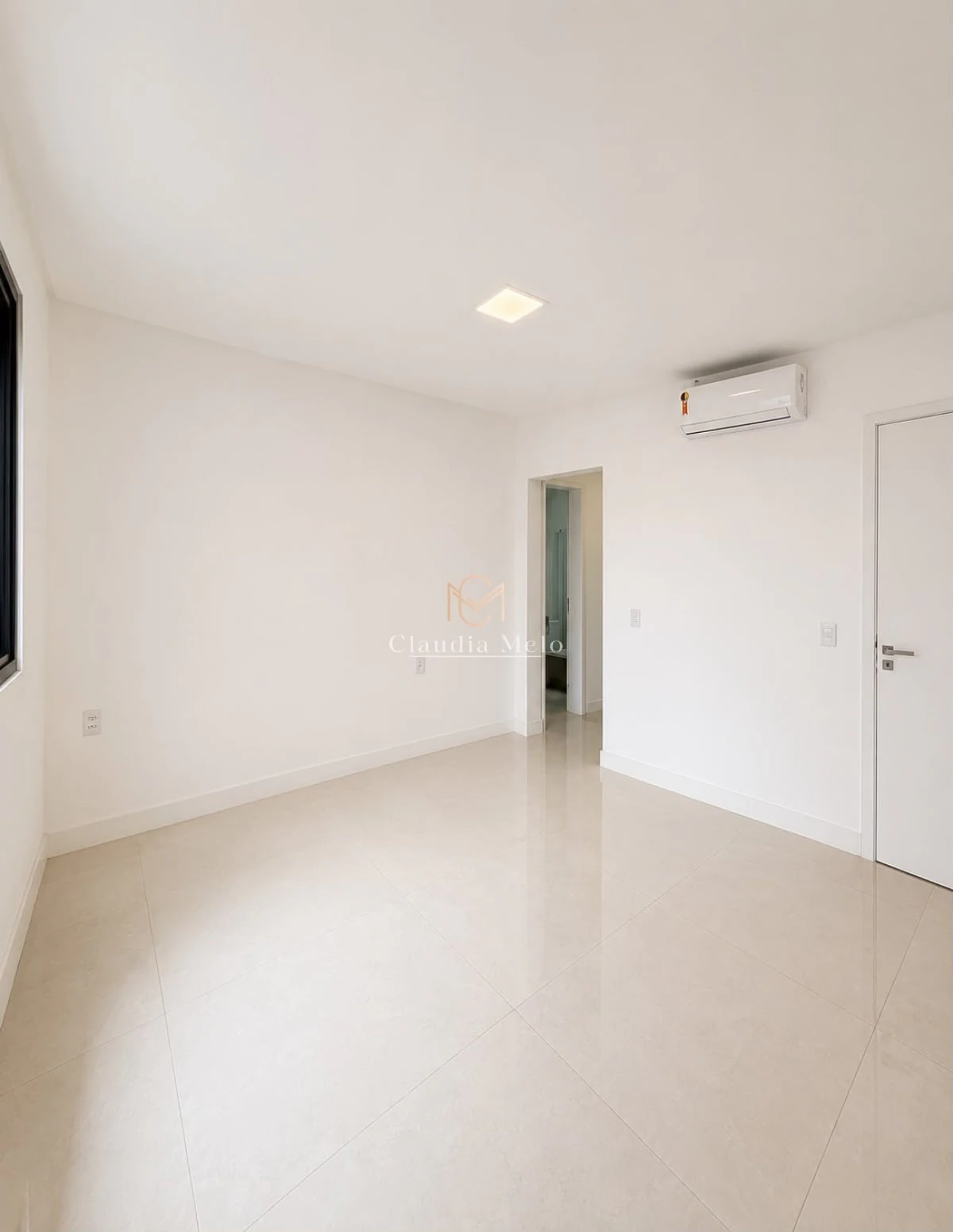 Casa com 5 suítes e cozinha integrada de 290 m² — photo 10