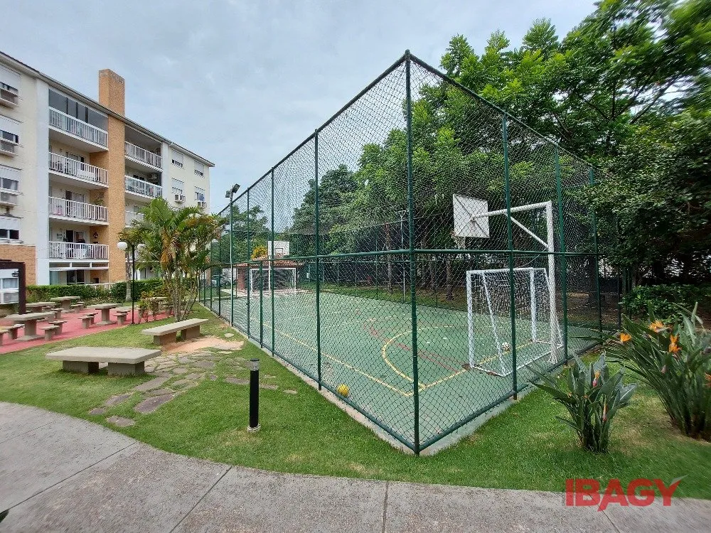 Apartamento de 2 dormitorios con balcón cerrado — photo 15
