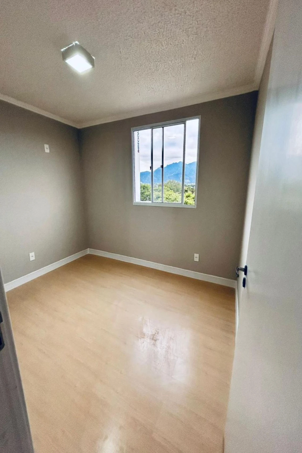 2 quartos e espaço de home office: apartamento de 45 m² — photo 4