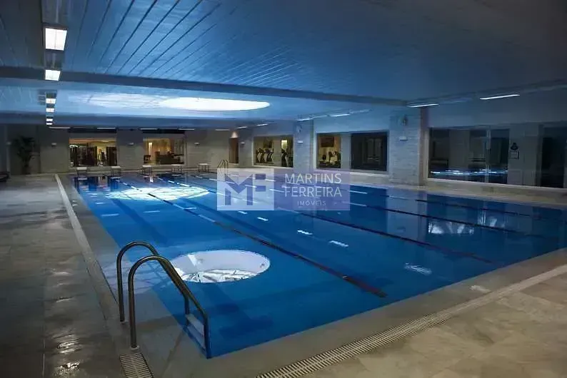Furnished apartment with 3 bedrooms and an enclosed balcony — photo 25