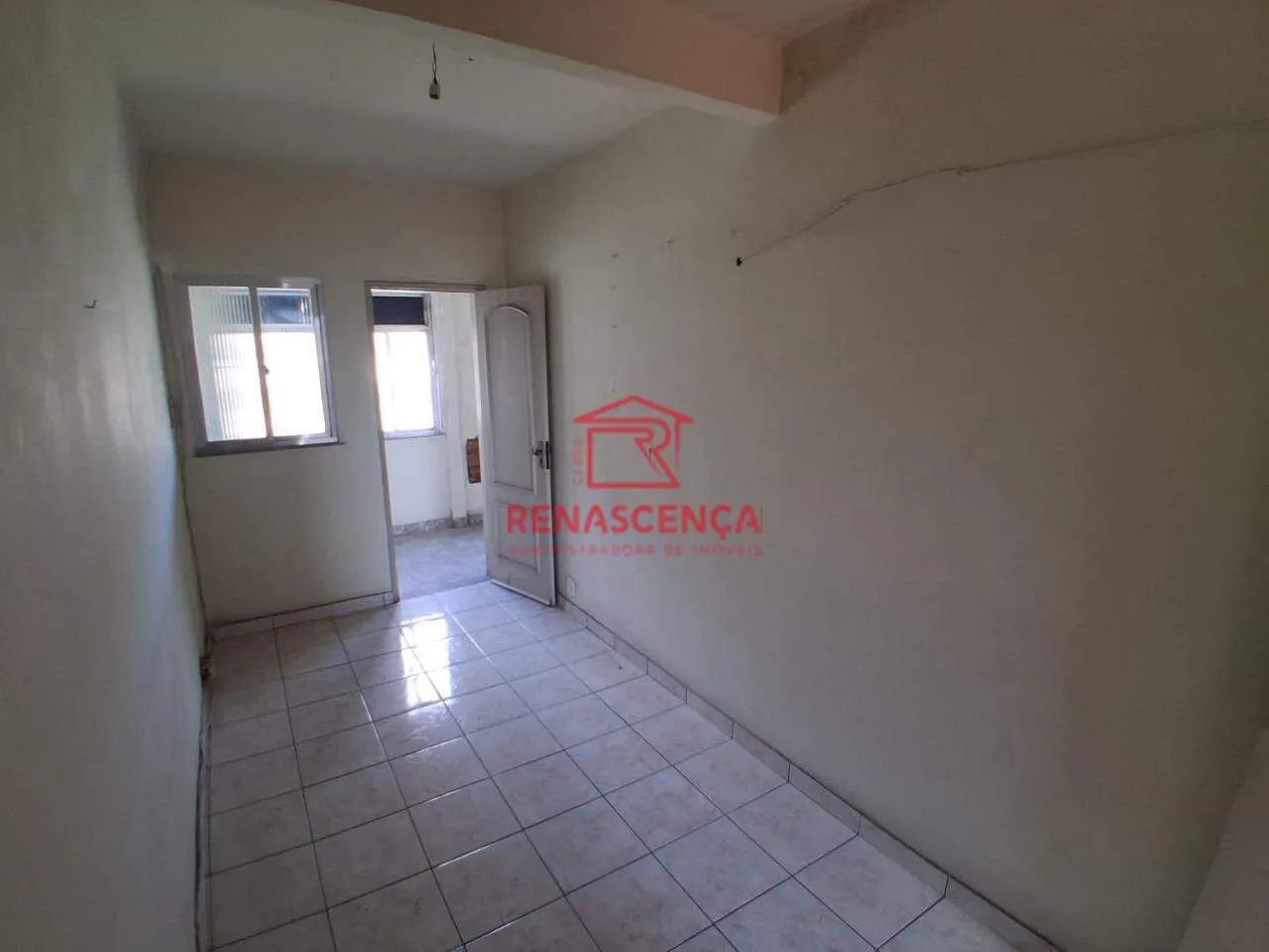 House with 5 bedrooms and 3 bathrooms, with a balcony — photo 5