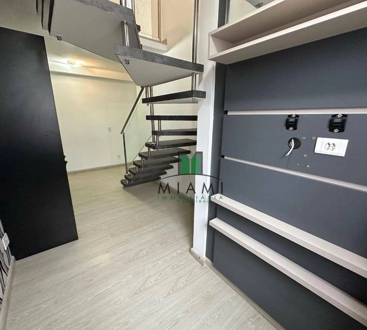 2-bedroom apartment with a washing machine — photo 25