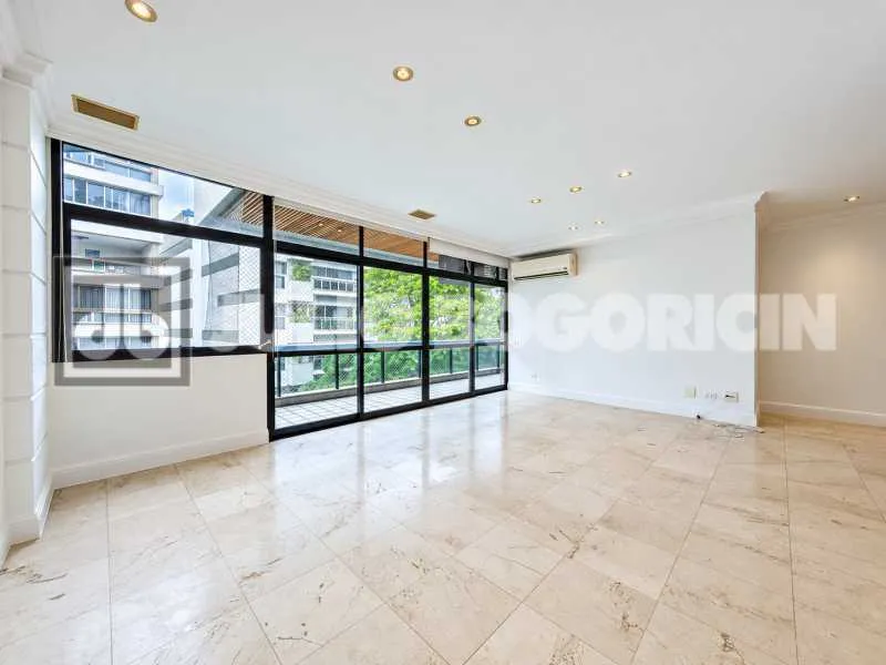 Apartamento com churrasqueira privativa, Ipanema