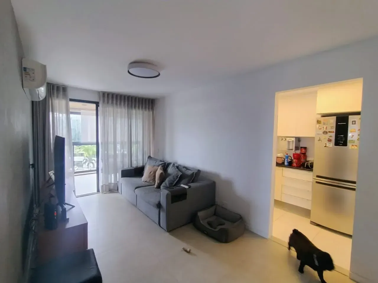 Furnished apartment with glassed-in balcony and 2 bedrooms — photo 10