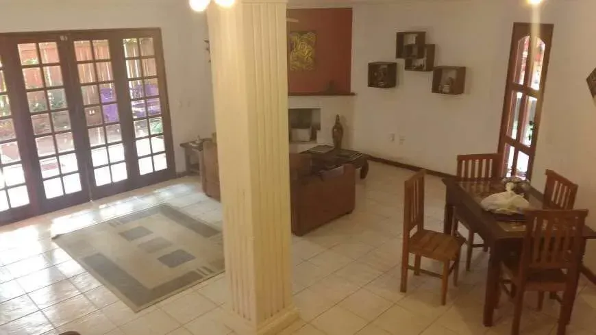 Casa duplex mobiliada com 4 quartos e 4 banheiros — photo 8