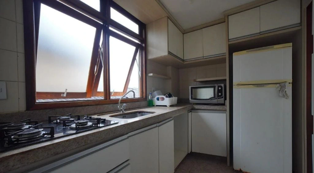 Меблированный дом на 4 спальни с кухней и газовой плитой — photo 2