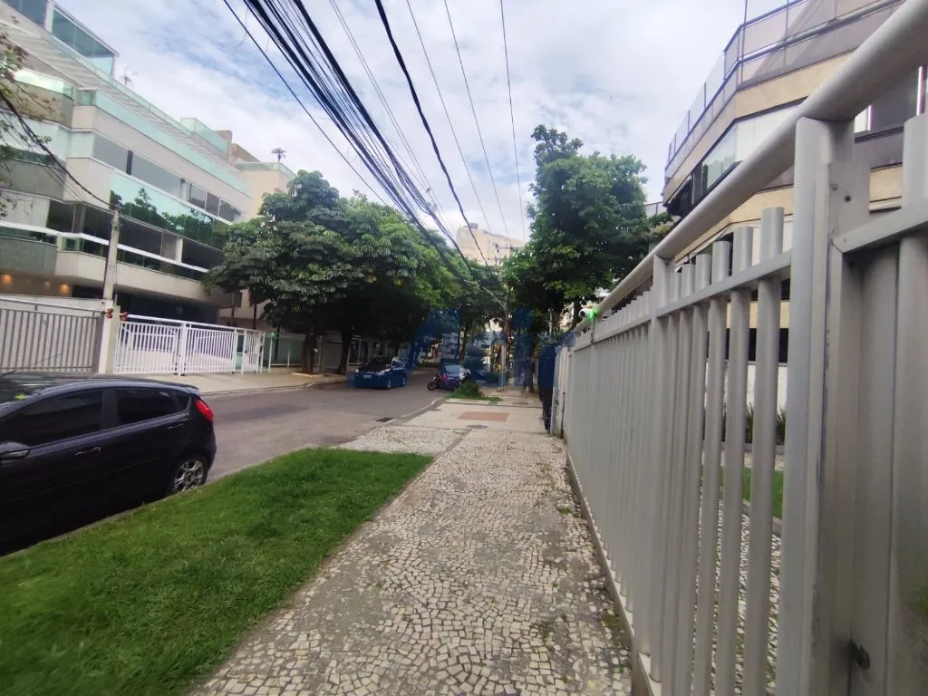 3-bedroom apartment, 1 with its own bathroom, 122 m² — photo 17