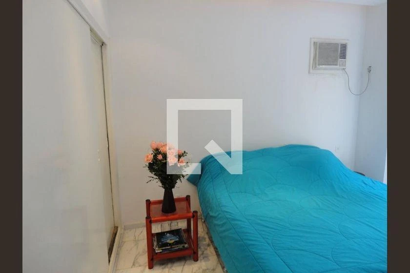 Furnished apartment with 4 bedrooms and 120 m² — photo 21