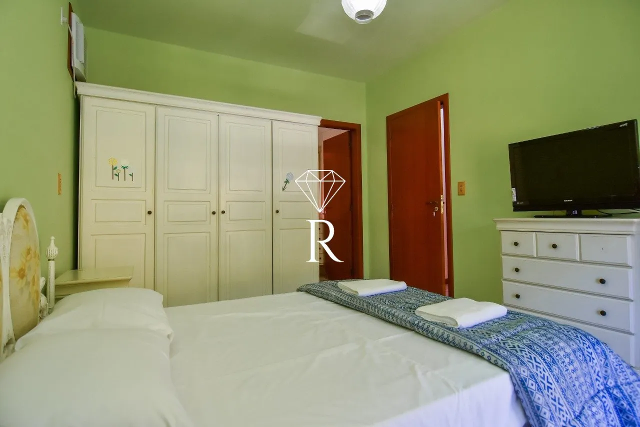 Casa tipo sítio con 4 dormitorios y 6 plazas de aparcamiento — photo 57