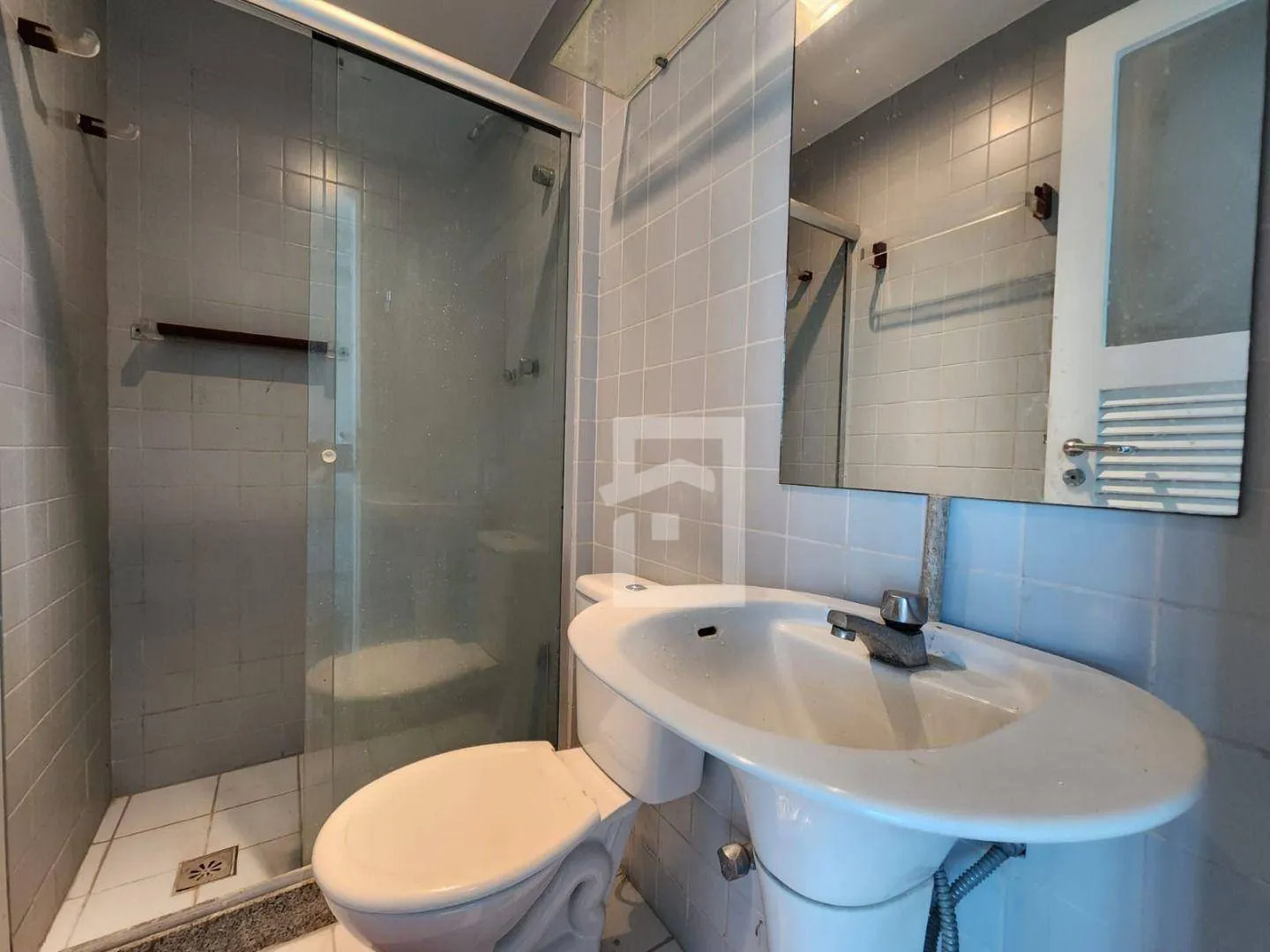 4-bedroom apartment with enclosed balcony and private garden — photo 61