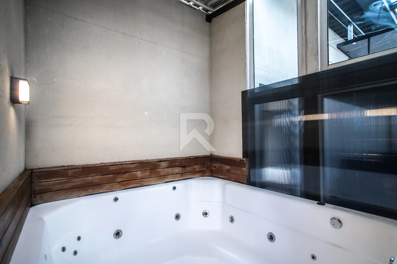 Furnished duplex penthouse with 2 suites and 4 parking — photo 14