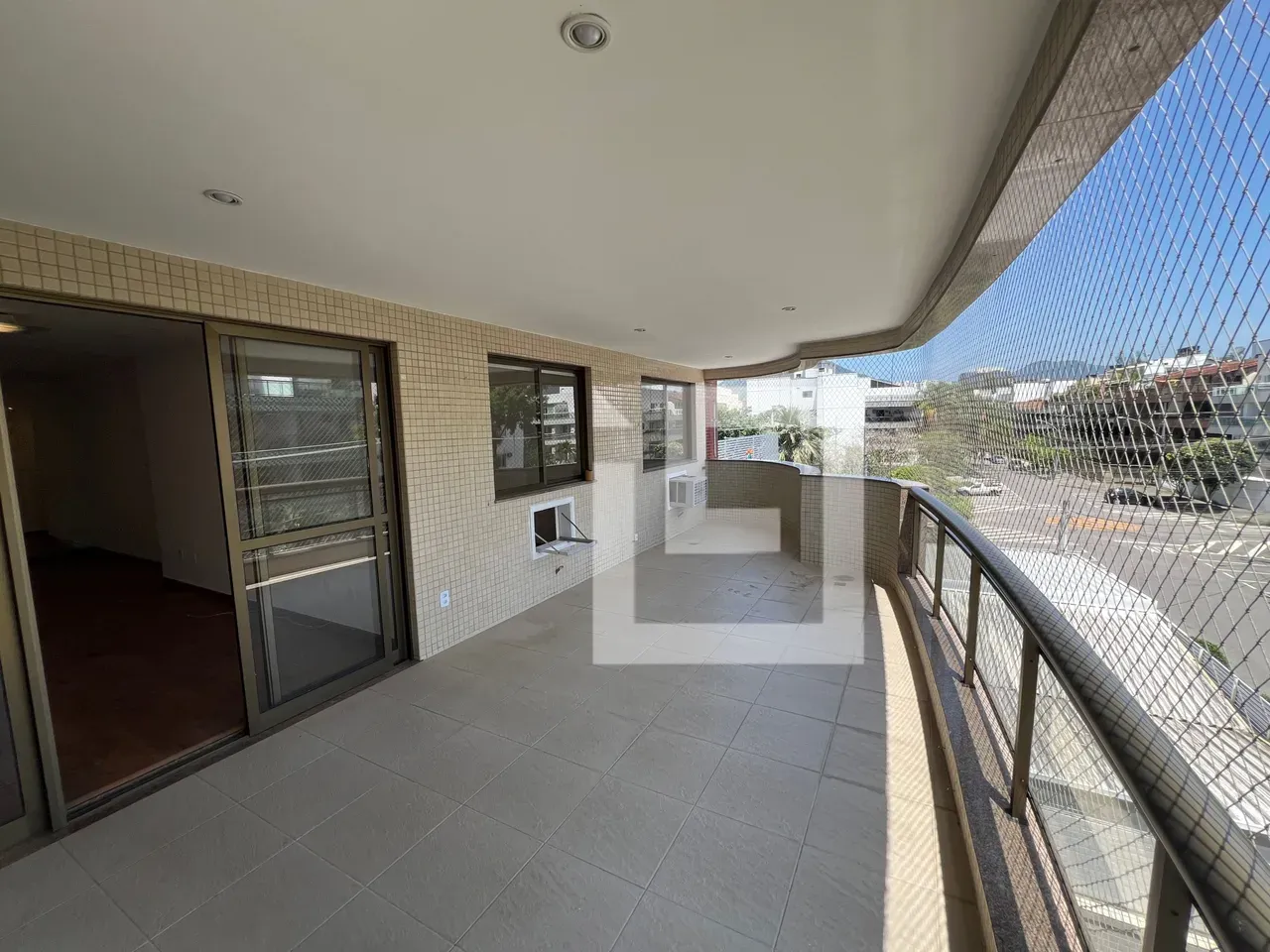 3-bedroom apartment with a home office in Rio de Janeiro — photo 15