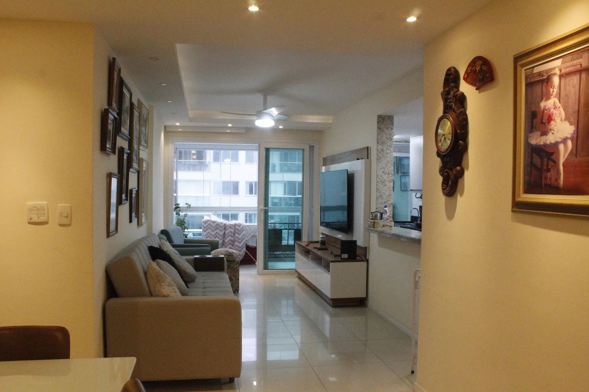 Furnished 2-bedroom apartment with integrated kitchen — photo 11