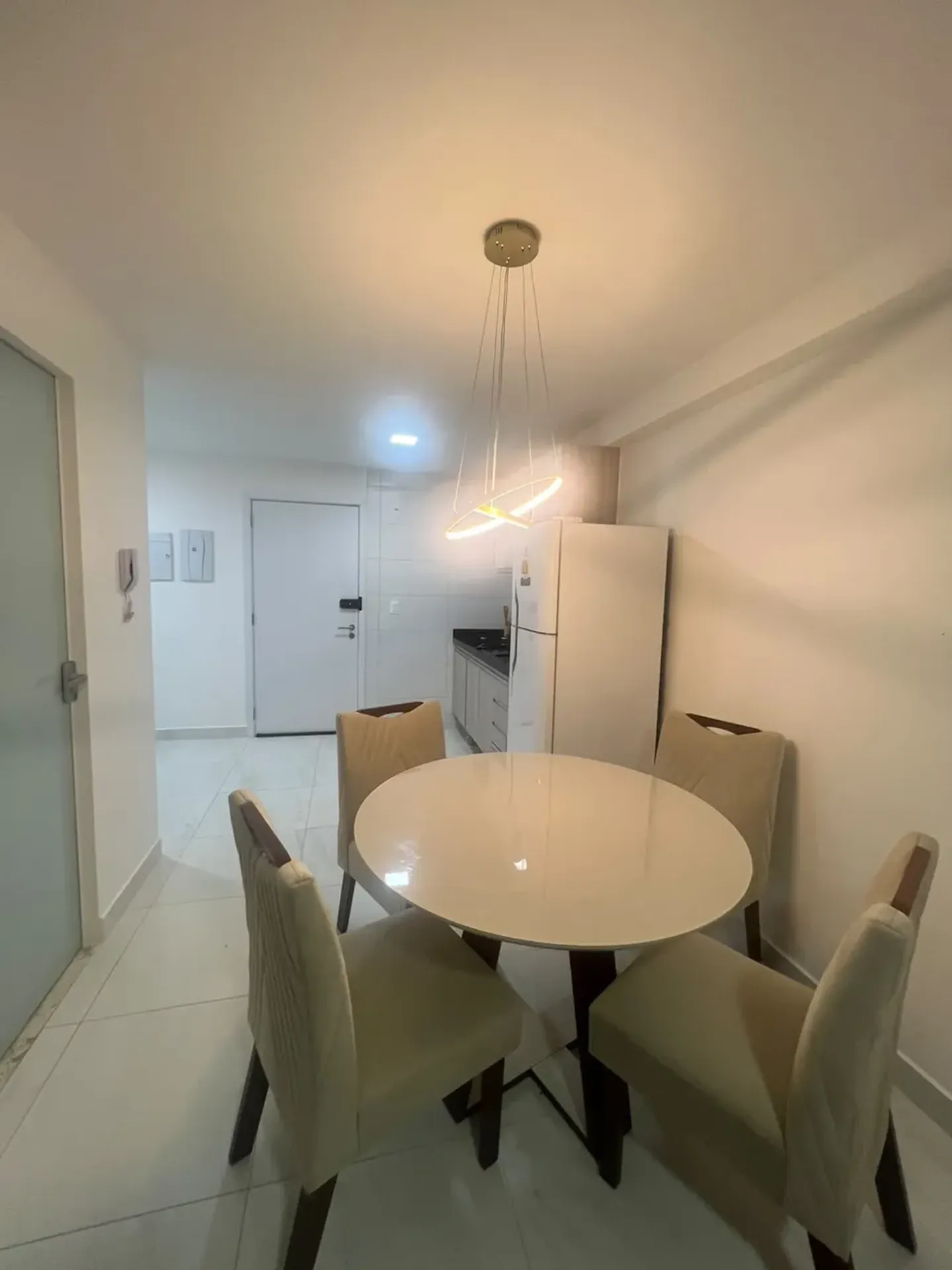Студія 52 м² з 1 спальнею та кухнею відкритого плану — photo 12