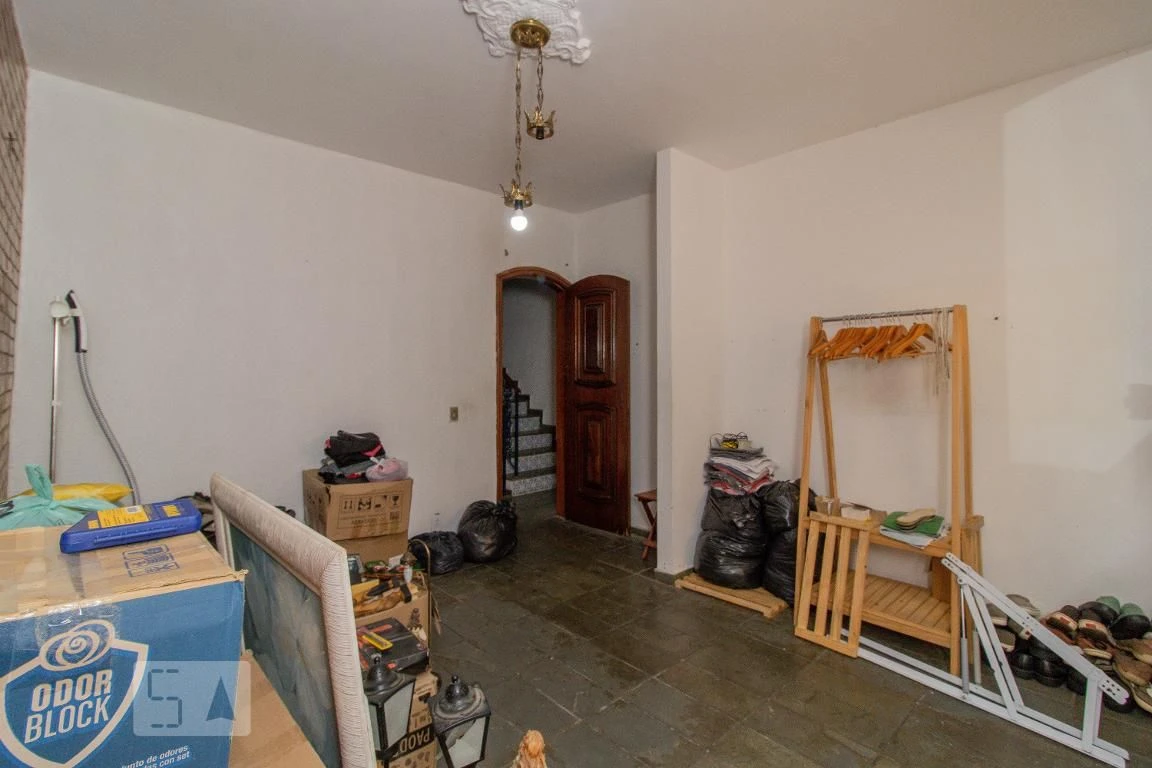 Rental house with 4 bedrooms and a private garden — photo 14