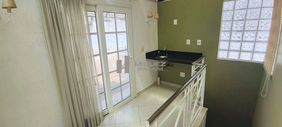 Furnished 321 m² apartment with 4 bedrooms and 2 parking — photo 32