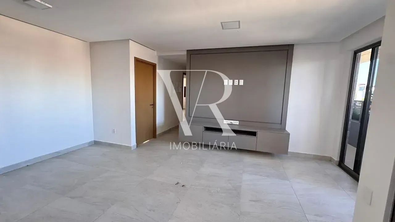 Apartment, 108 m², with a glass-enclosed balcony — photo 11