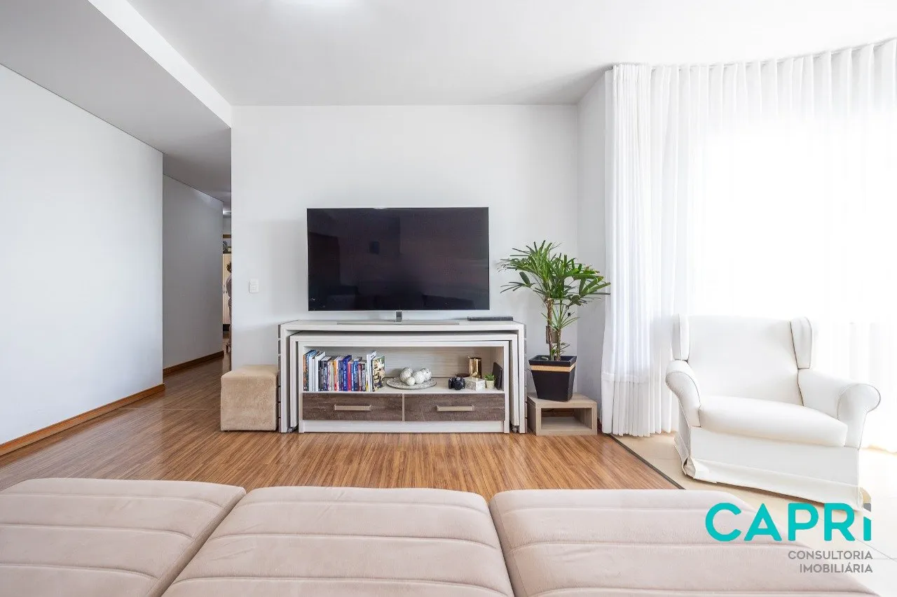 Furnished 318 m² apartment with 4 bedrooms and 3 parking — photo 25
