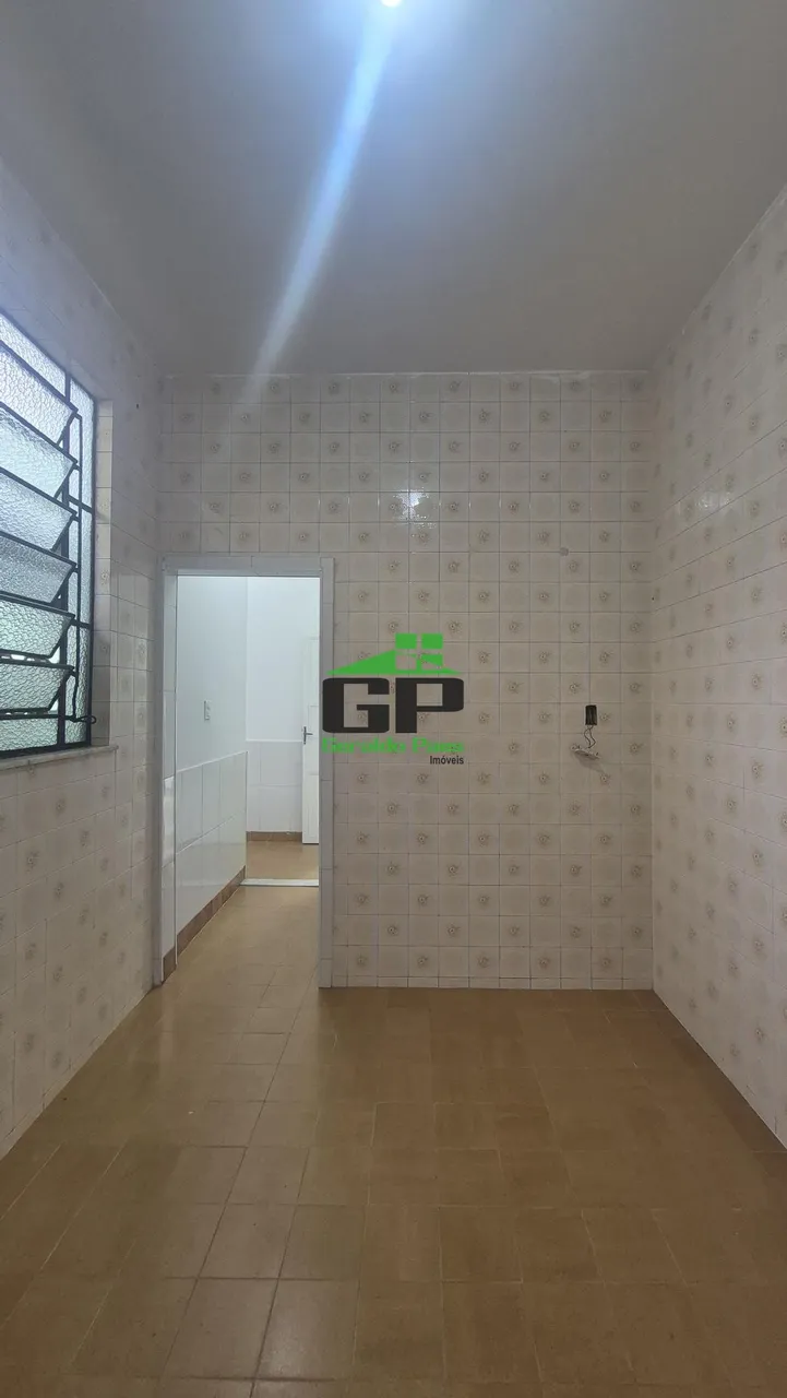Unfurnished house with 1 bedroom and fitted cabinets — photo 2