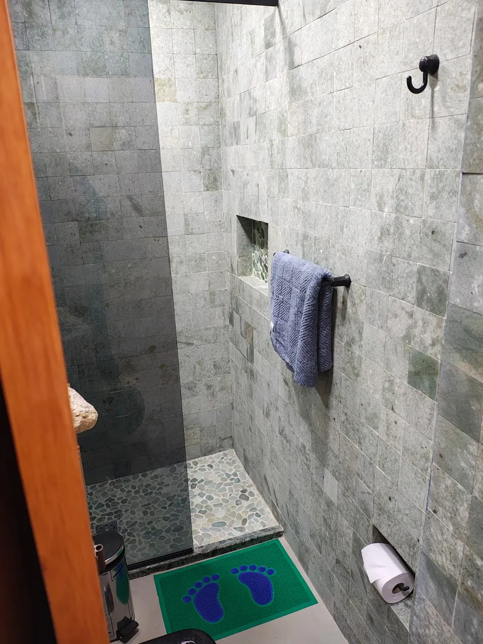 Apartamento de 1 quarto com varanda e 1 banheiro — photo 6