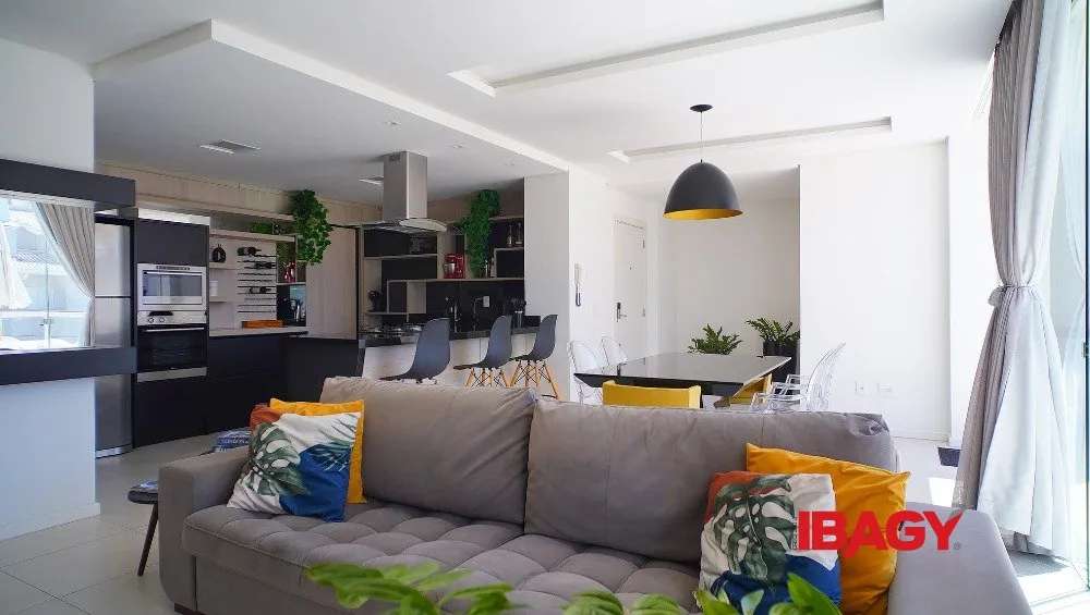 Penthouse amueblado con 3 dormitorios y 360 m² — photo 6