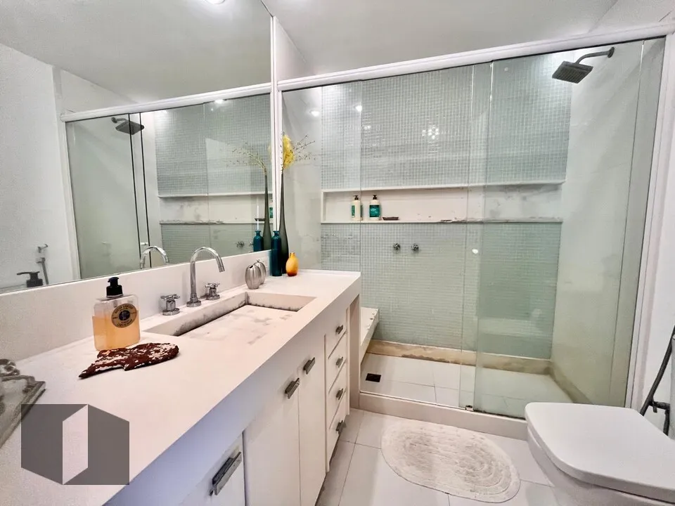 Apartamento de 4 quartos com armários embutidos — photo 29
