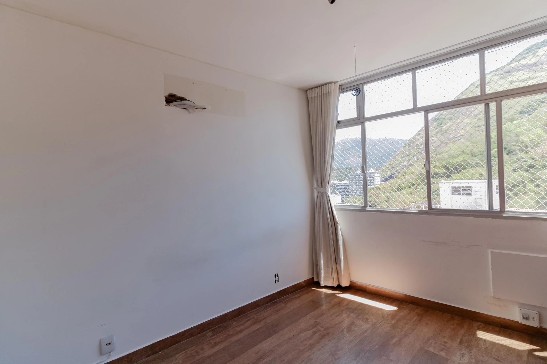 Unfurnished apartment with 3 bedrooms, 3 baths and parking — photo 30
