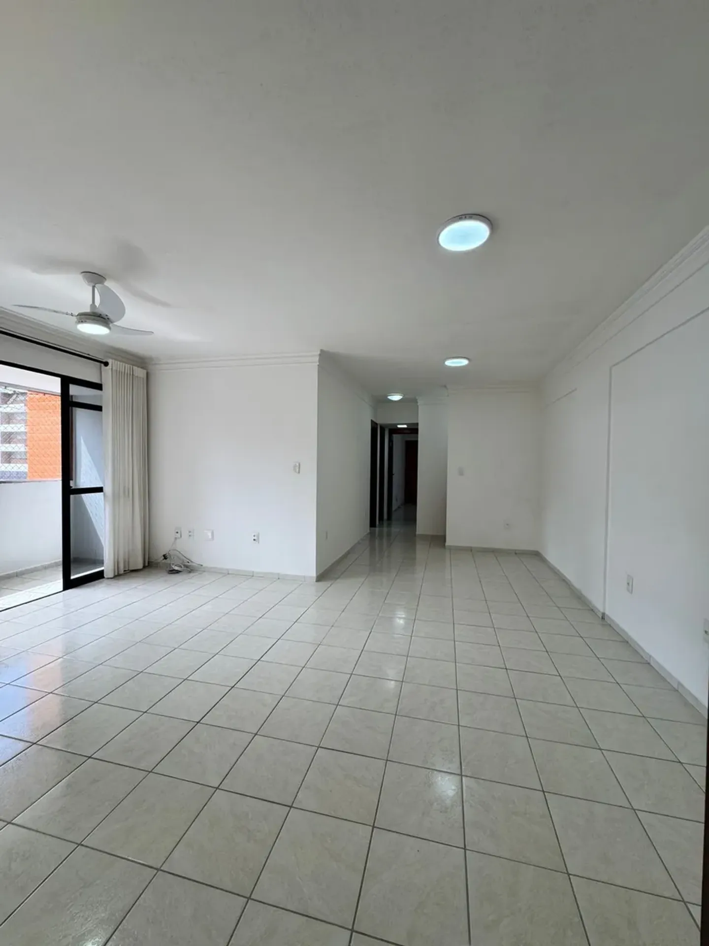 127 m² apartment with a separate kitchen and 3 bedrooms — photo 6