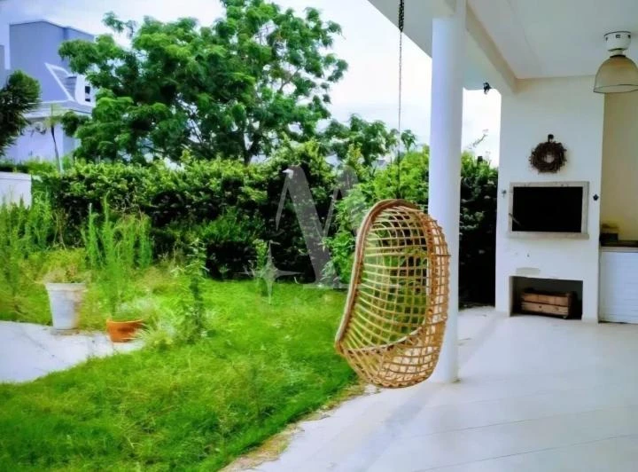 Casa com 3 suítes e 450 m², com piscina coletiva — photo 2