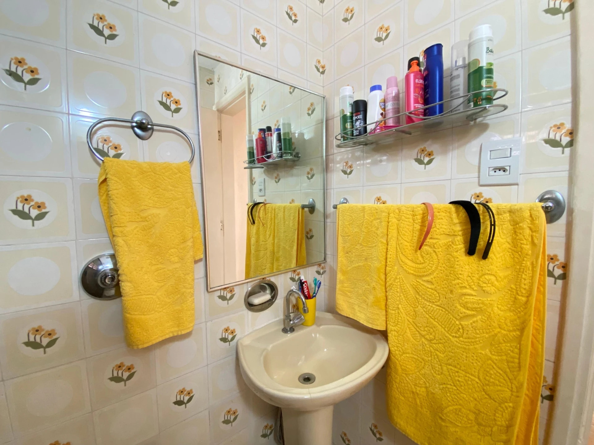 Furnished apartment with 3 bedrooms and 1 parking spot — photo 17