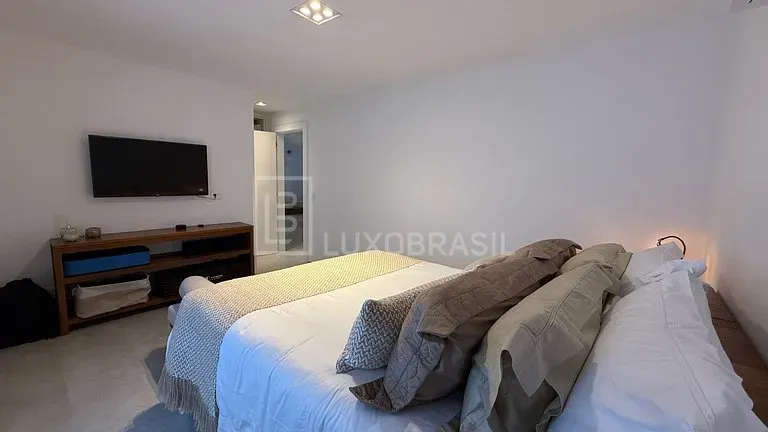 Furnished 2-bedroom apartment with balcony and BBQ grill — photo 33