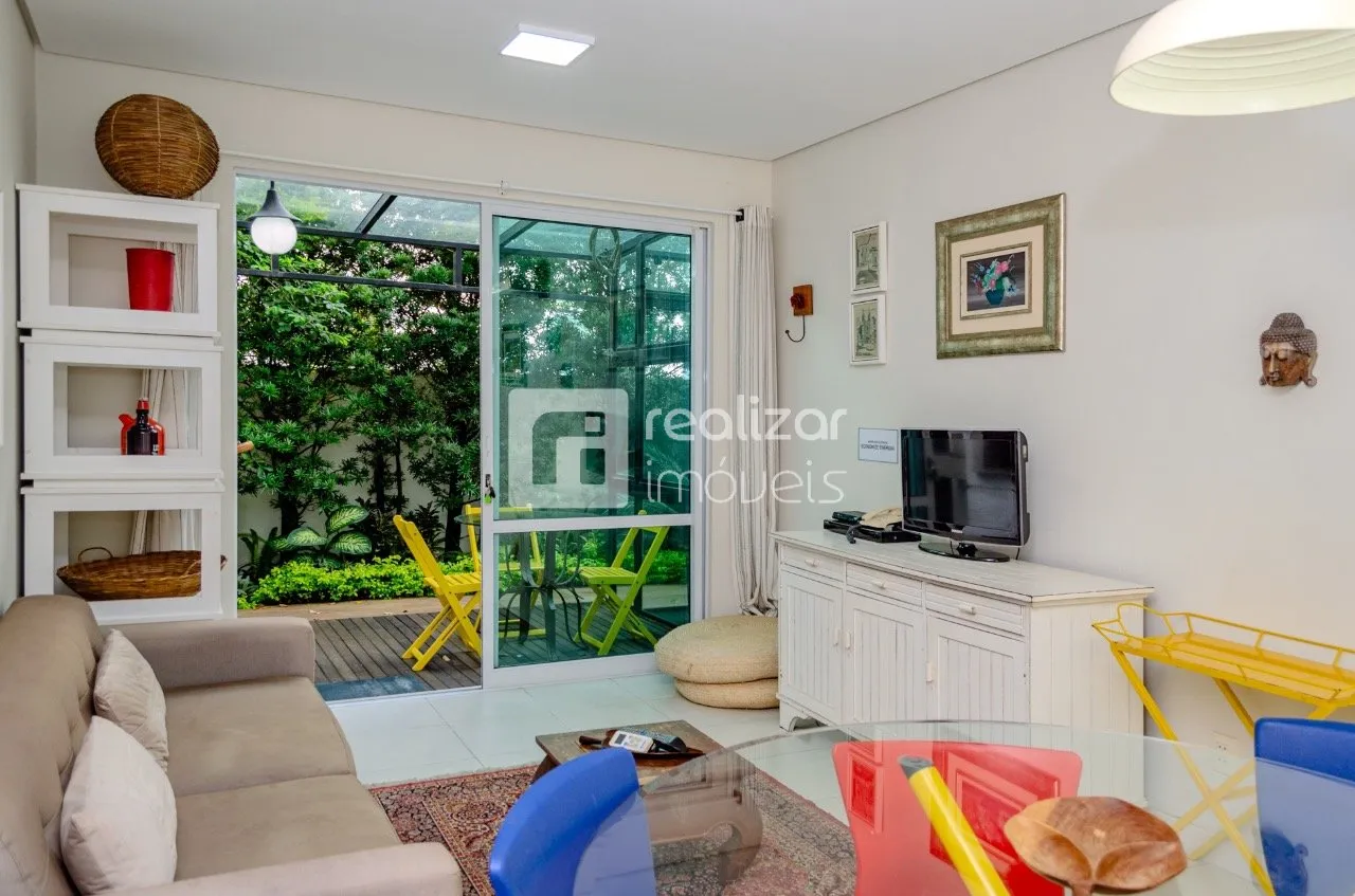 3-bedroom furnished triplex townhouse house