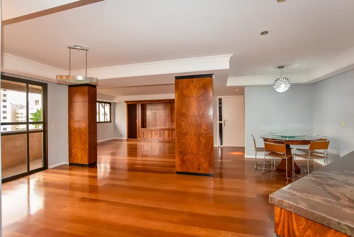 2-bedroom apartment with a home office — photo 4