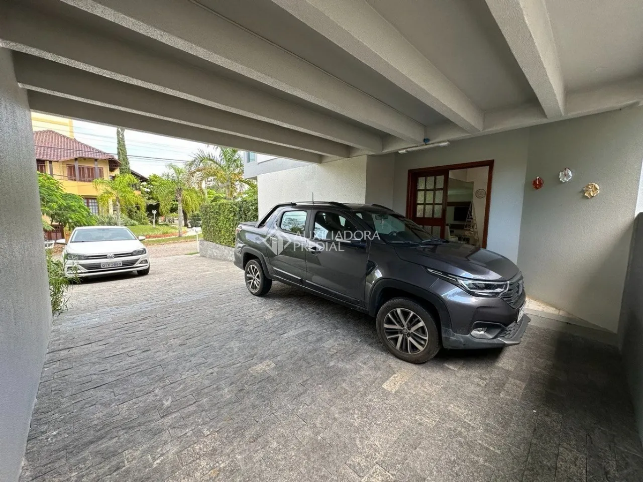 3 quartos e varanda envidraçada: casa de 288 m² — photo 11