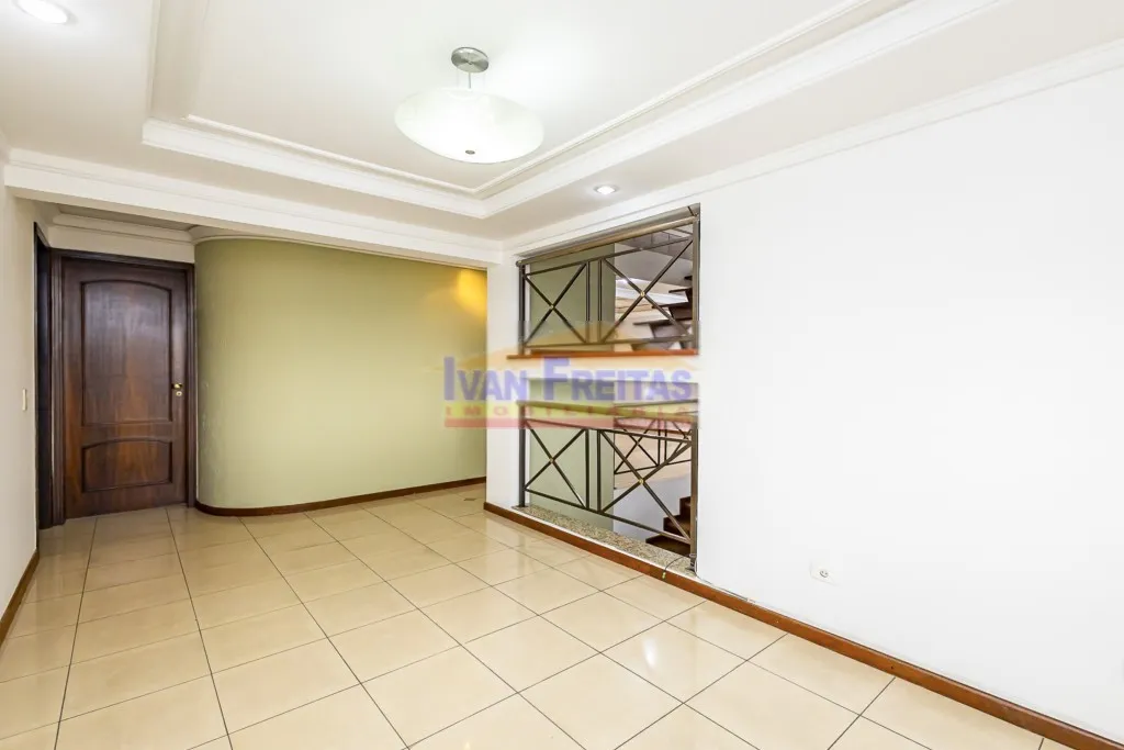 House with 5 bedrooms and balcony, plus 5 parking spots — photo 18