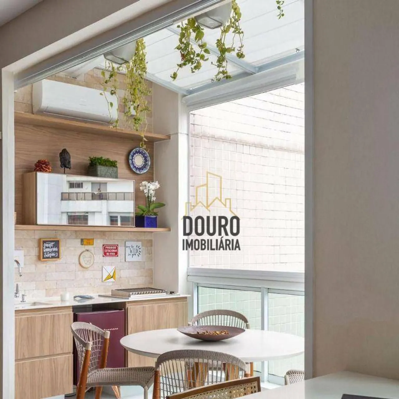 2-bedroom apartment with a modern open-plan kitchen — photo 7