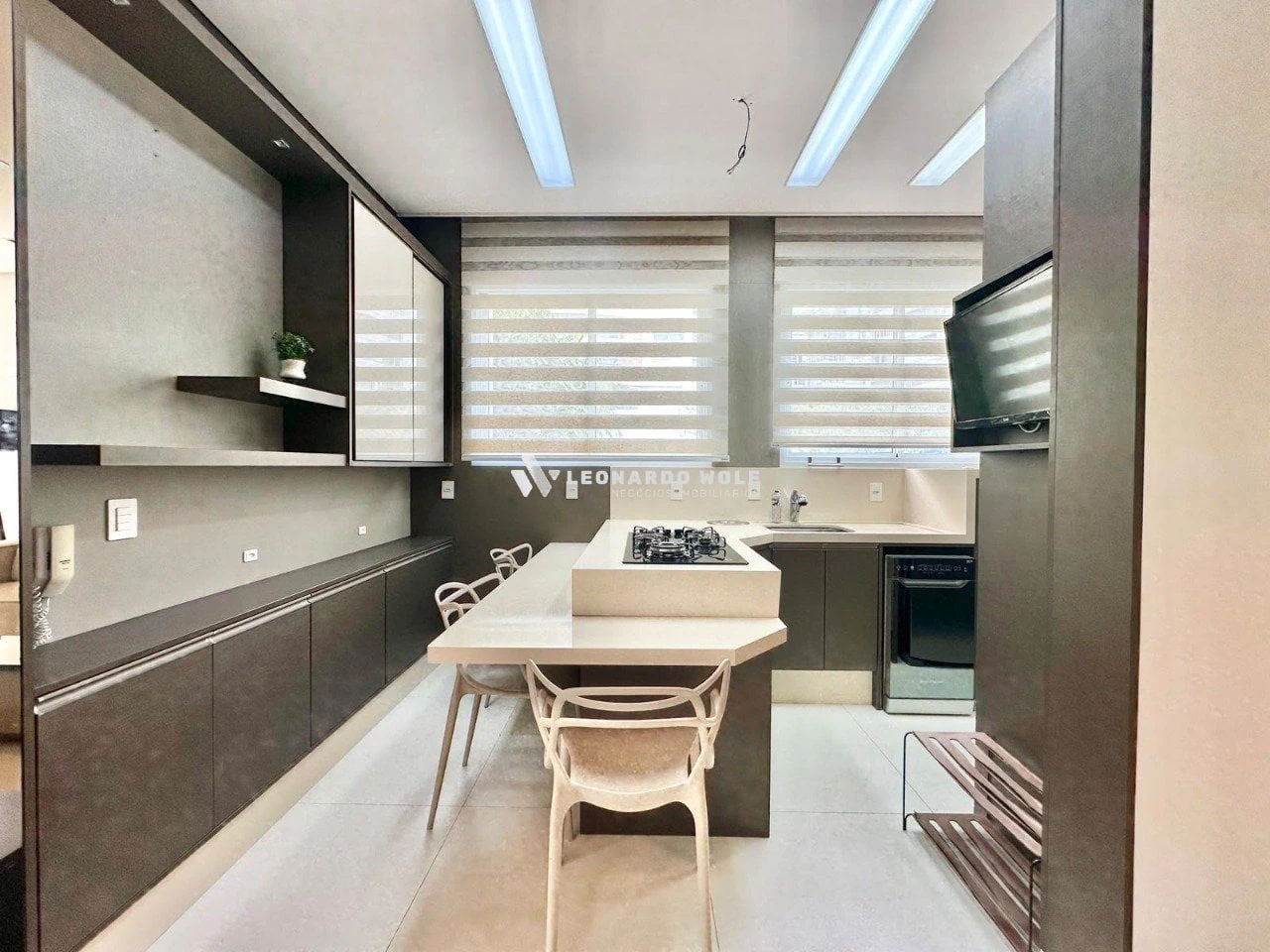 Apartamento amueblado de 3 dormitorios con 199 m² y 3 plazas — photo 2